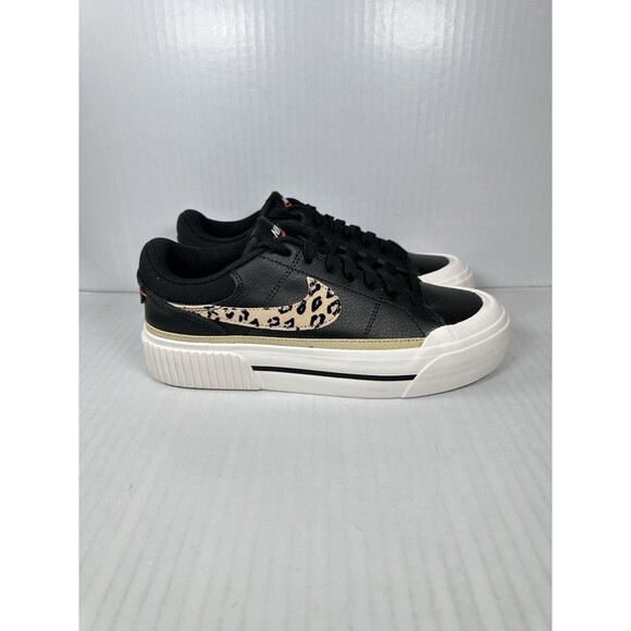 Nike Legacy Lift Court in black/sail - Picture 1 of 7